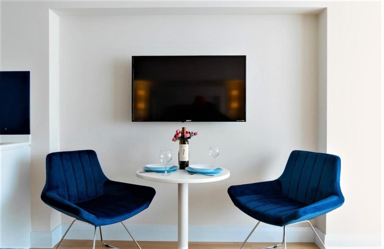 Black Sea Apartment In Orbi City Batumi Exterior foto